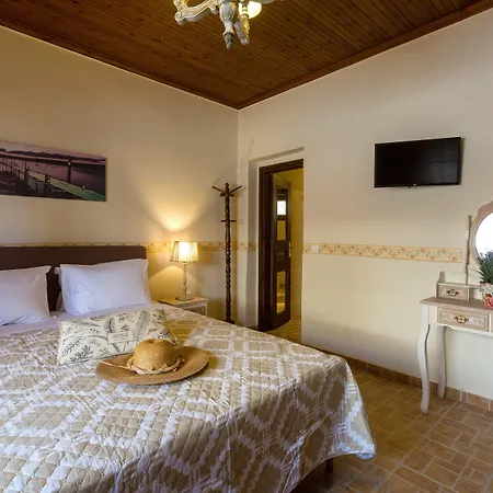 Maria's Countryside House