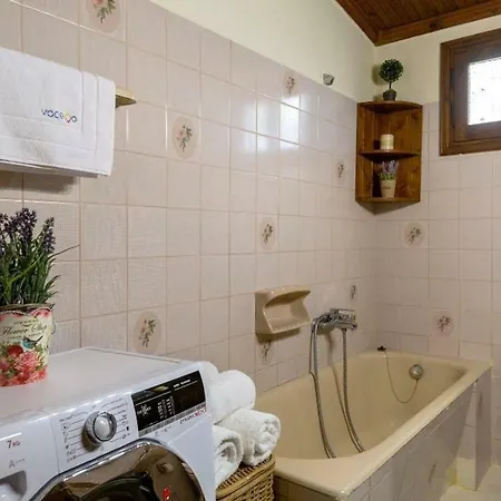Apartment Maria's Countryside House *
